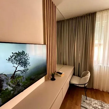 Heart Of Apartment